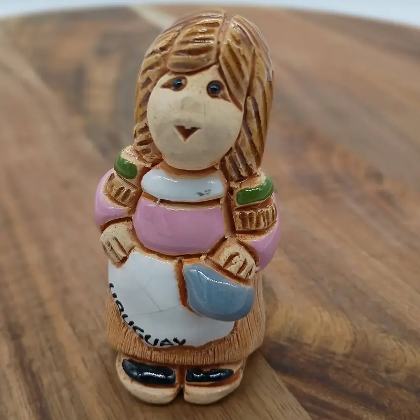 Artesania Rinconada Art Pottery Little Girl Figurine Uruguay Souvenior