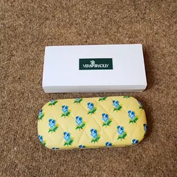 Share NEW! Vera Bradley Rare Hard Eyeglasses Case Katherine Yellow/Blue Floral Quilted