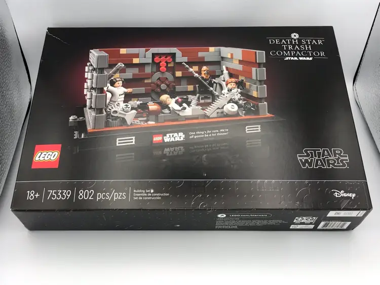 LEGO Star Wars 75339 Death Star Trash Compactor Diorama. NEW/SEALED/IN HANDS