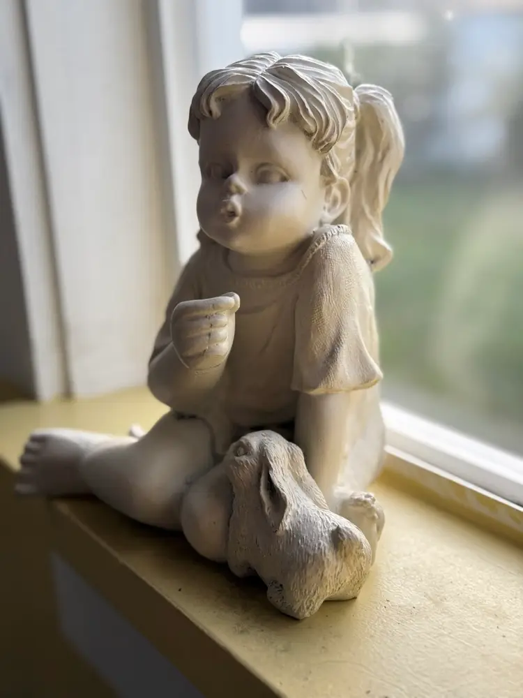 Decorative garden statue Girl Blowing a Bubble