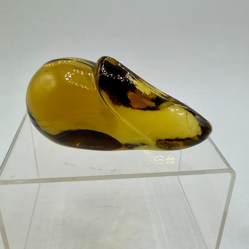 RARE Fostoria Light Amber Glass Rabbit #628 Figurine 4.5” Long,  Circa ‘71-‘73.