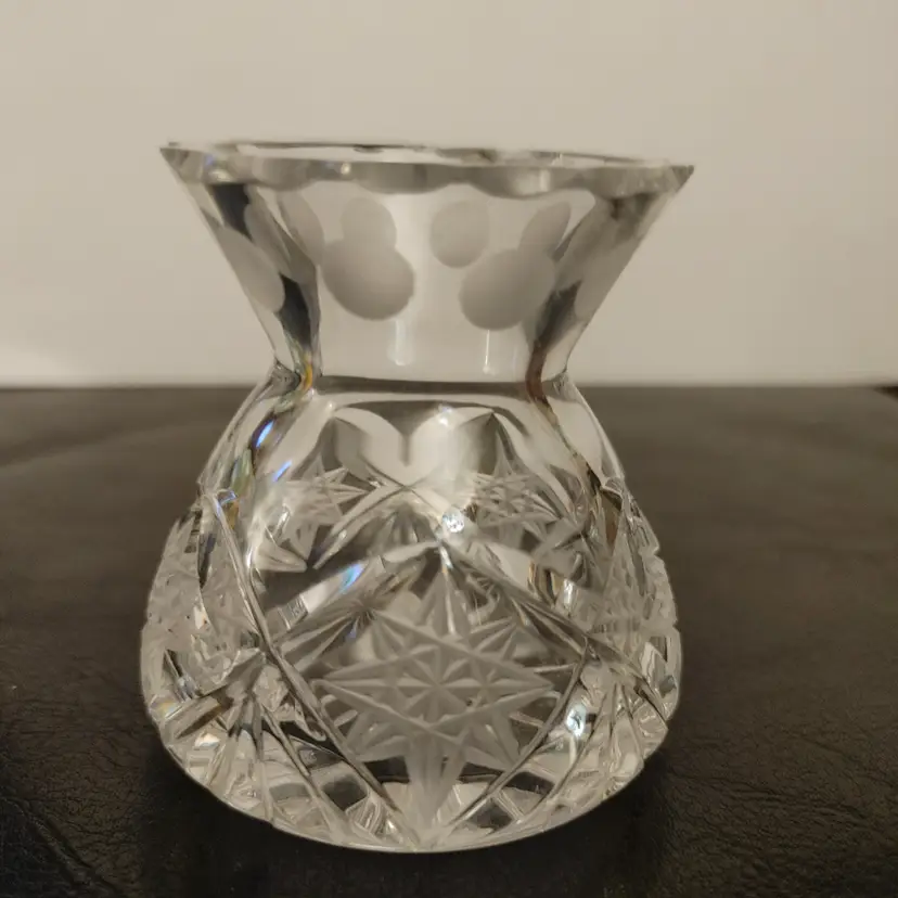 Mini bud vase or toothpick holder. 2.5 inches high. Chip on inside rim. See pics.