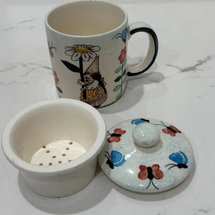 Butterfly And Gnome 3 Piece Mug With Tea Strainer And Lid