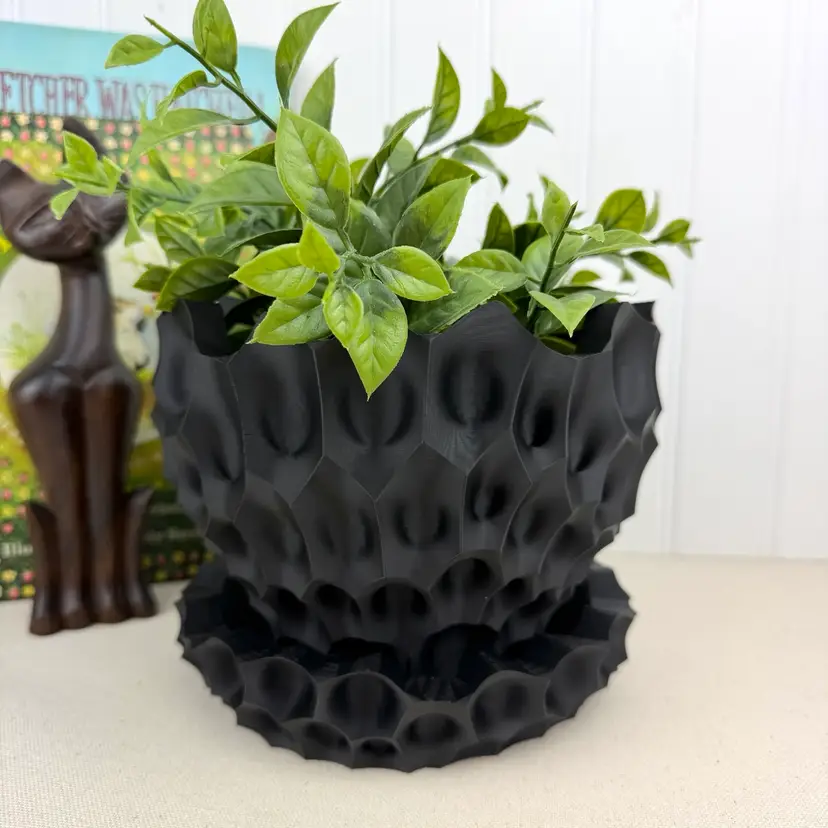 Bane Planter, Indoor Flower Pot, Tabletop Planter, Sculpted Geometric Pattern, Faceted Design