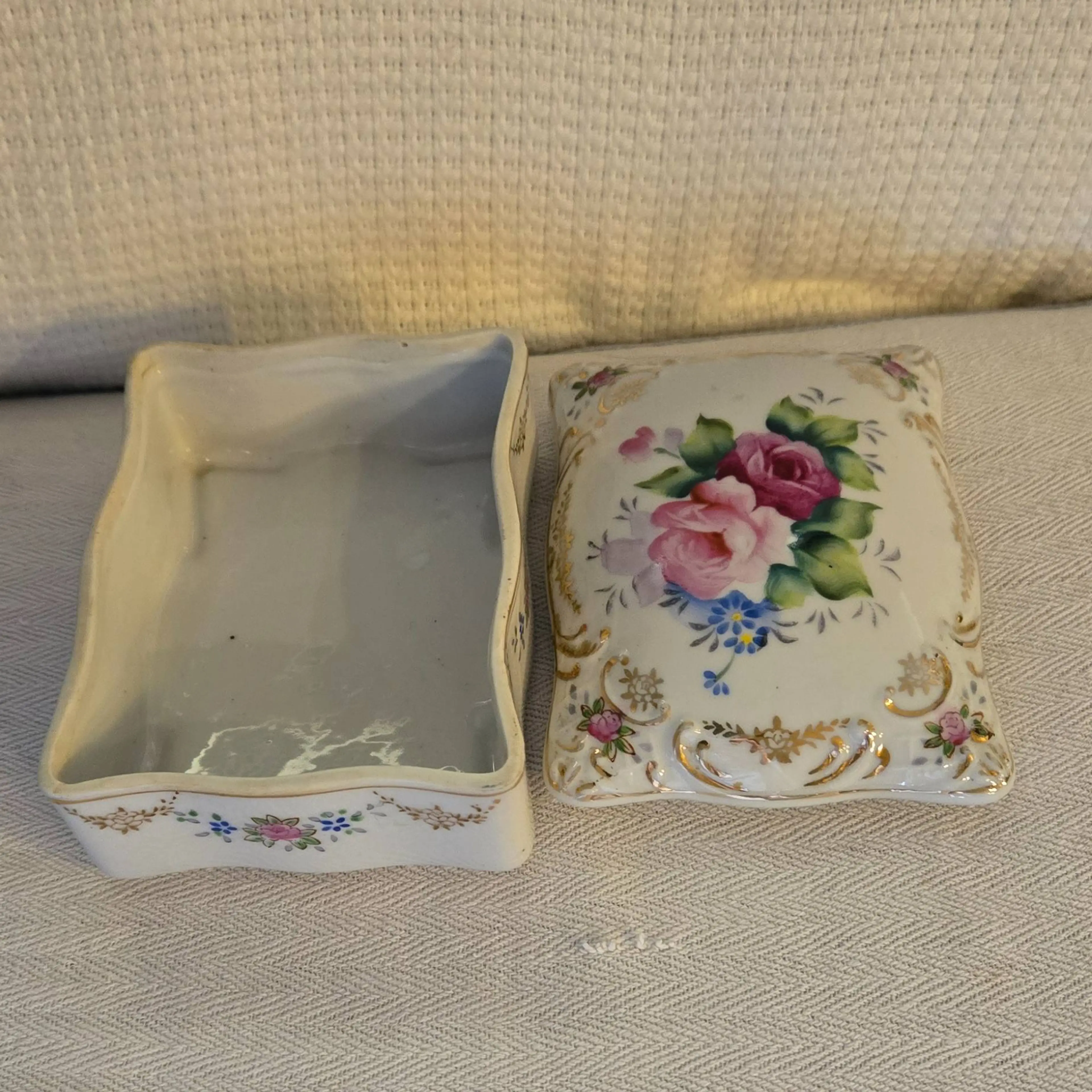 Image 4 of 6