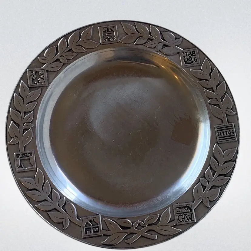 Vintage Wilton Columbia Armstrong Limited Edition Bicentennial Metal Plate 1776 10.75”