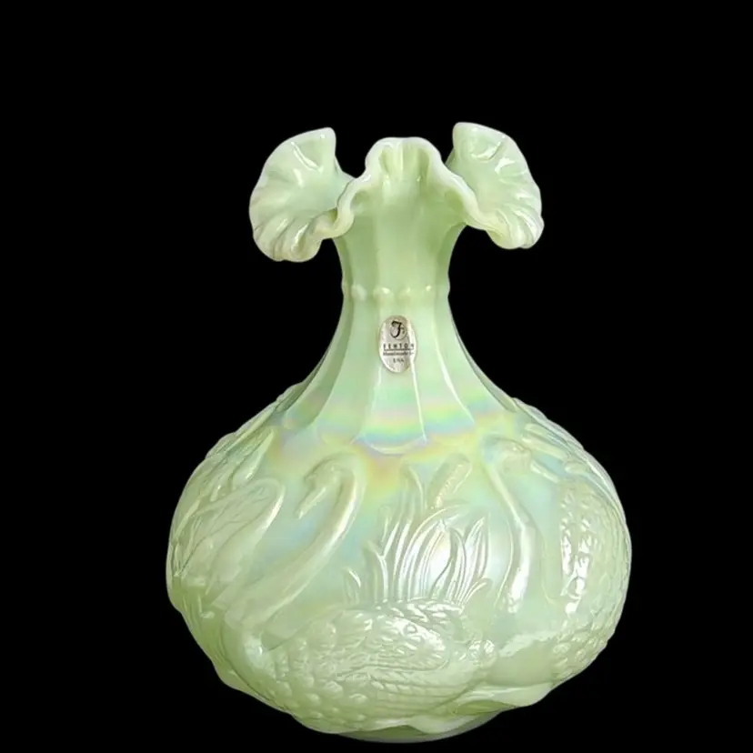 FENTON Swan Vase Historic Collection Iridescent Sea Green With Label
8-1/4” T x 6-1/2” W