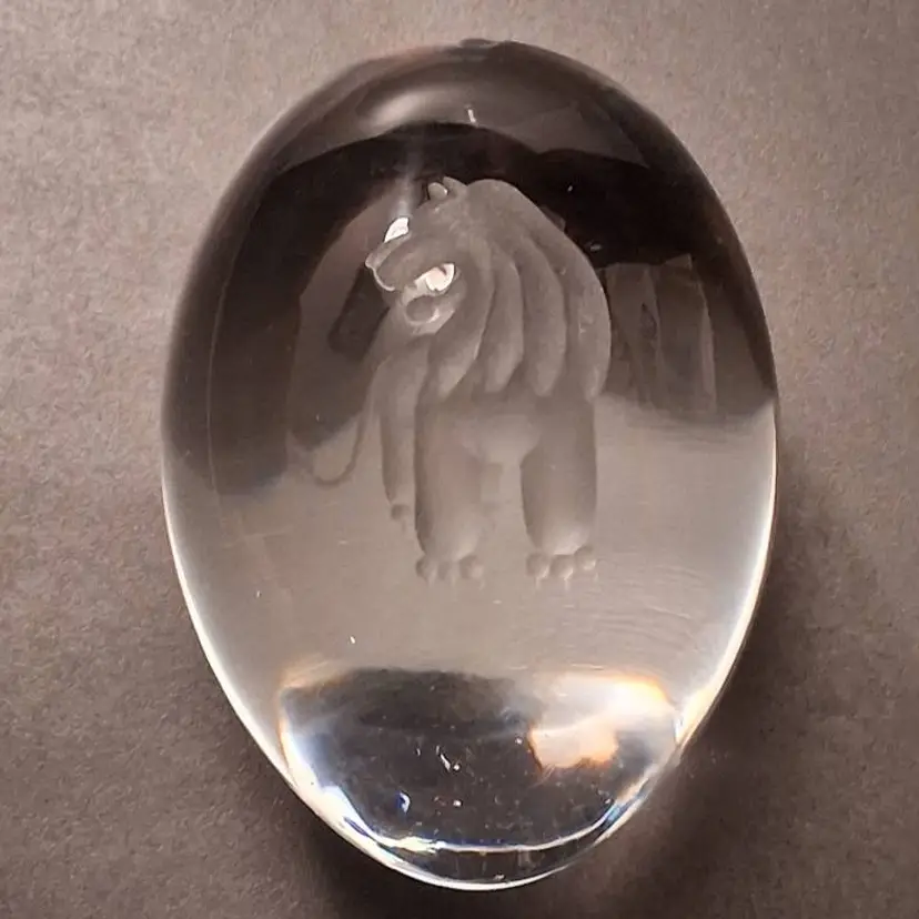 Vintage Ekenas Sweden Leo The Lion Crystal Glass Egg Shaped Paperweight