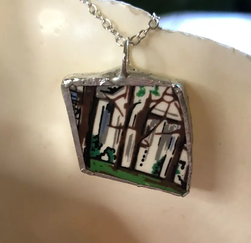 Oodelally Shop Artisan Made Pendant Elvis Collector Plate 7/8in x 7/8in