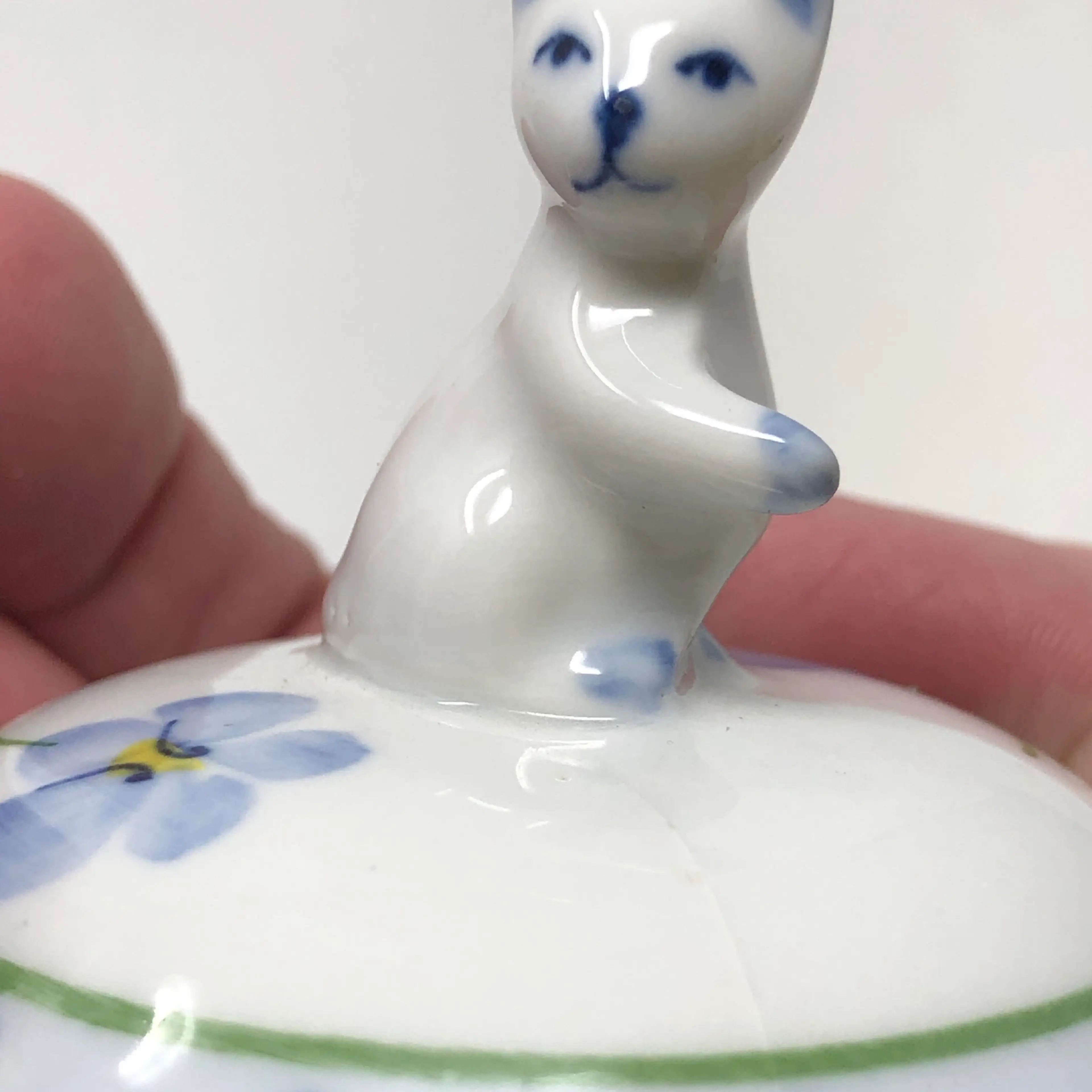 Image 4 of 6