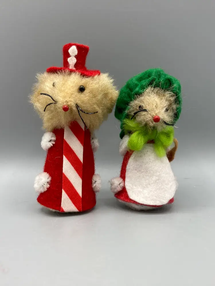 Vintage Handmade Christmas Mice Couple