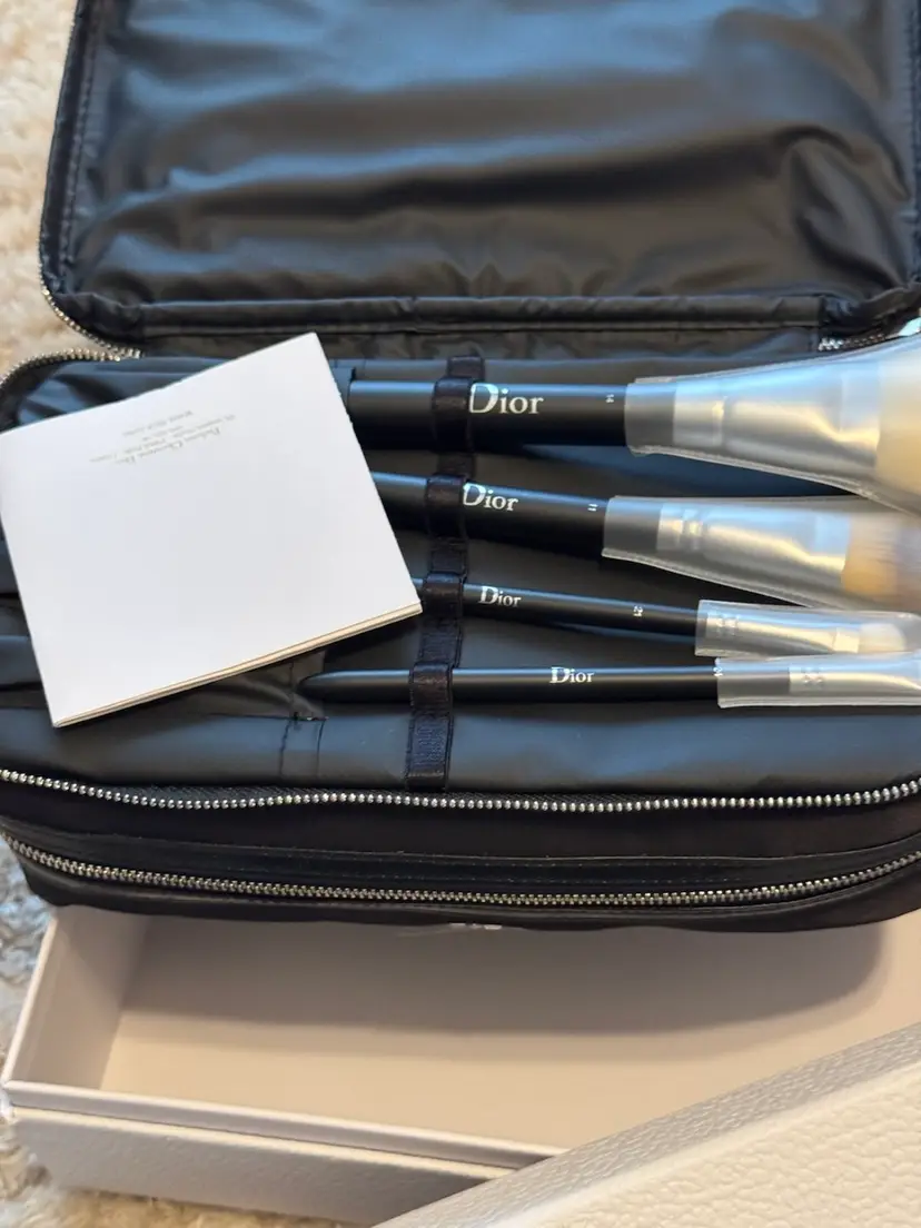 Dior Backstage GWP Makeup Bag