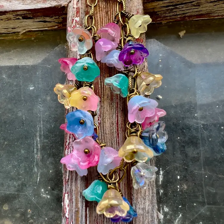 Czech Glass Tulip Bead  Bracelet On Ornate Antique Brass Chain 8”