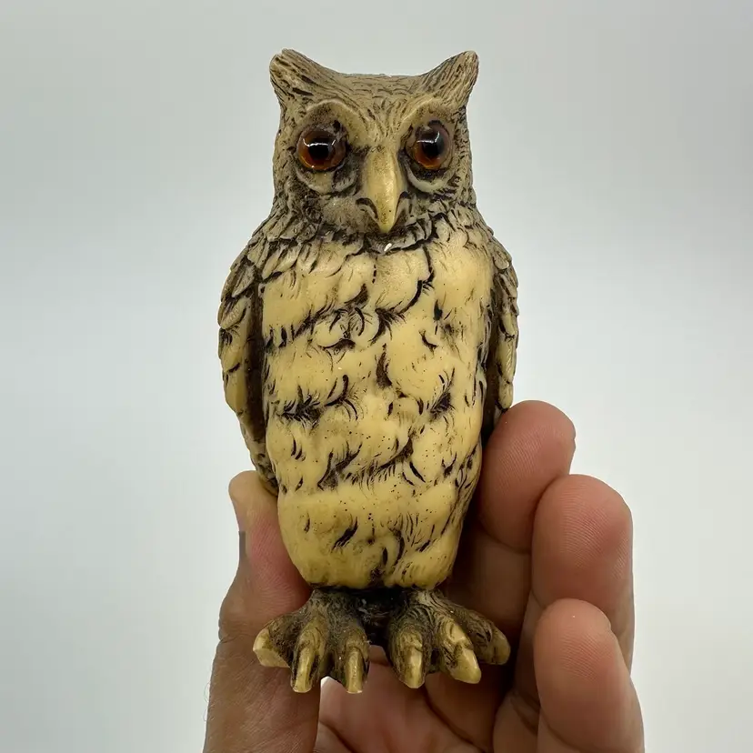 Carved Resin Very Detailed Owl w Glass Eyes Made In England 3.75”