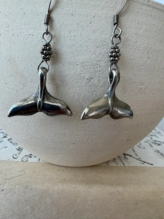 Whales Tail Dangle Silver Earrings #61