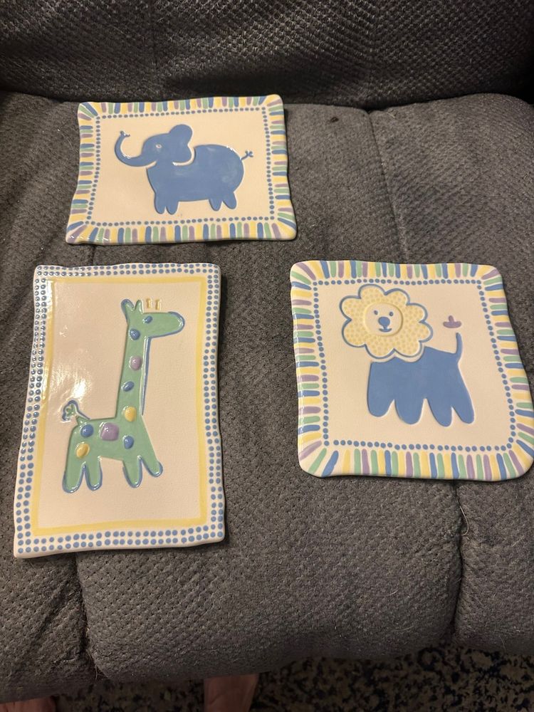M.Bagewell Lion, Giraffe & Elephant Baby Dot Wall Tile Decor 7"×8"