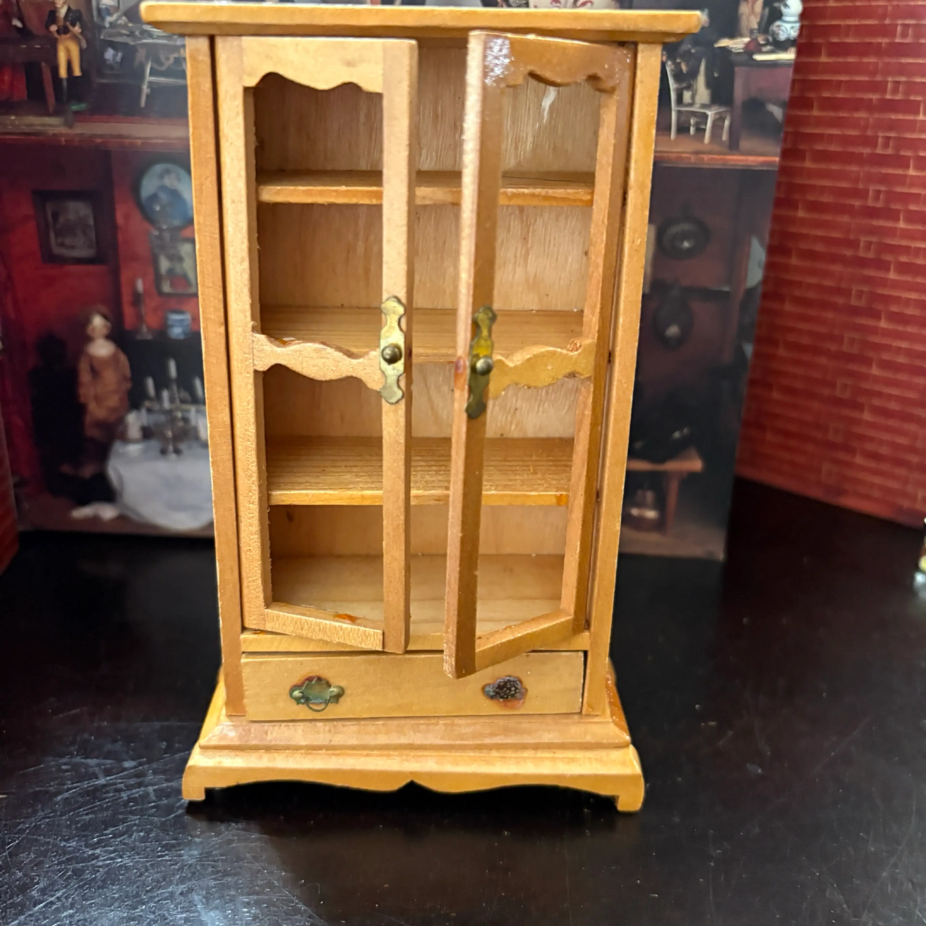 Image 3 of 6