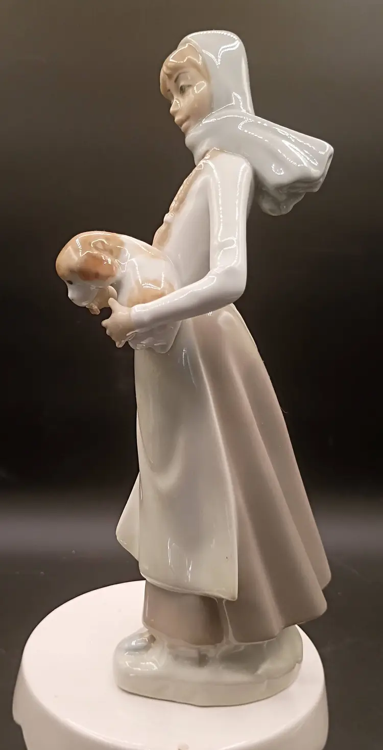 Vintage Porcelain Casades Woman/Girl Blonde Braids with Puppy/Dog Made in Spain