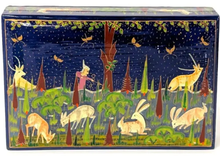 Stunning Vintage Kashmiri Paper Maché Handpainted Lacquer Trinket Box With Hunter & Animals Detailing, 6" × 4" × 1.5" Tall