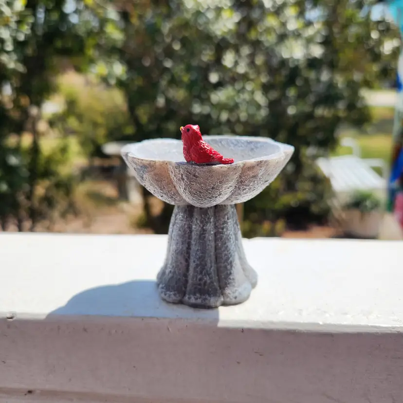 Birdbath Miniature With Cardinal 3" tall