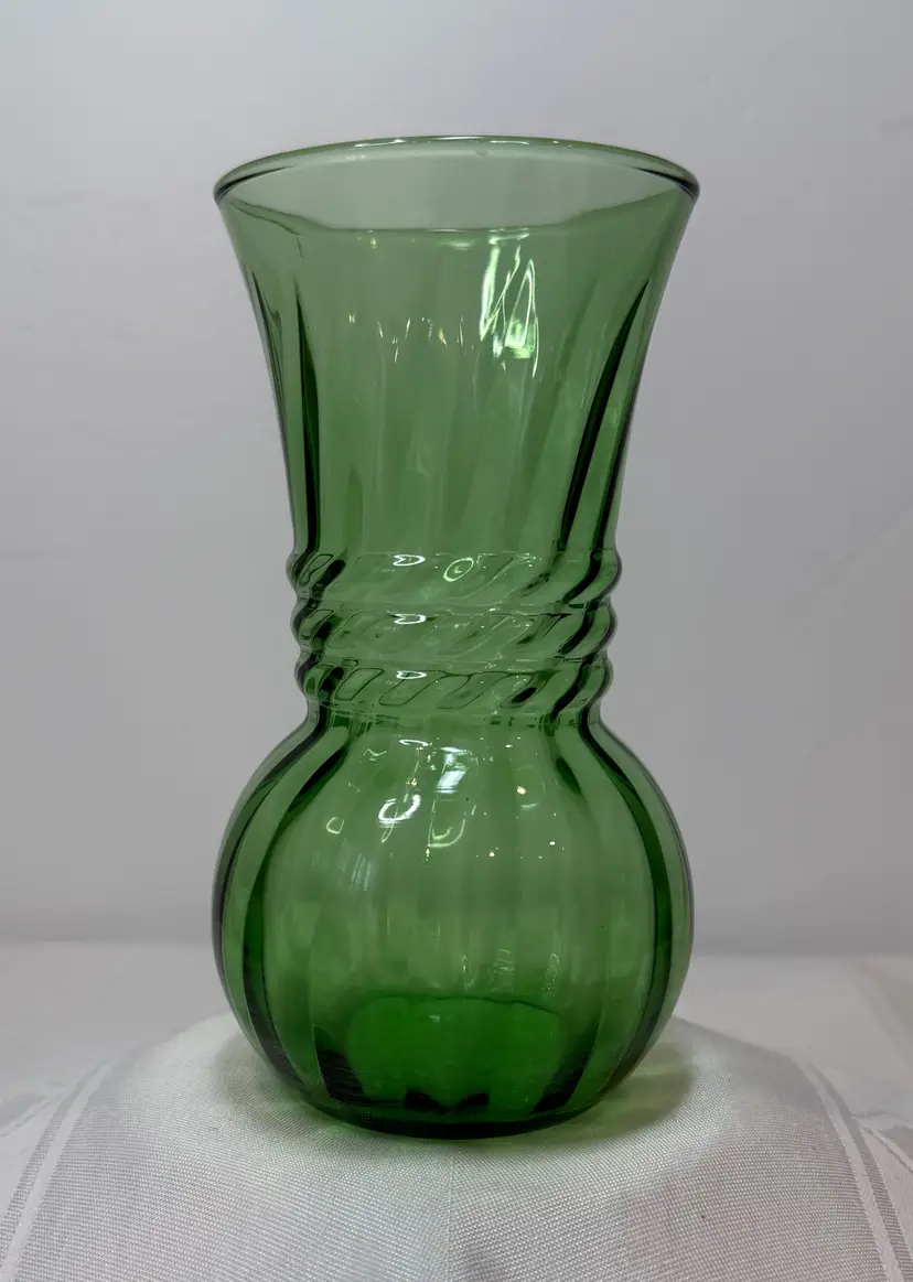 Anchor Hocking Green Glass Vase