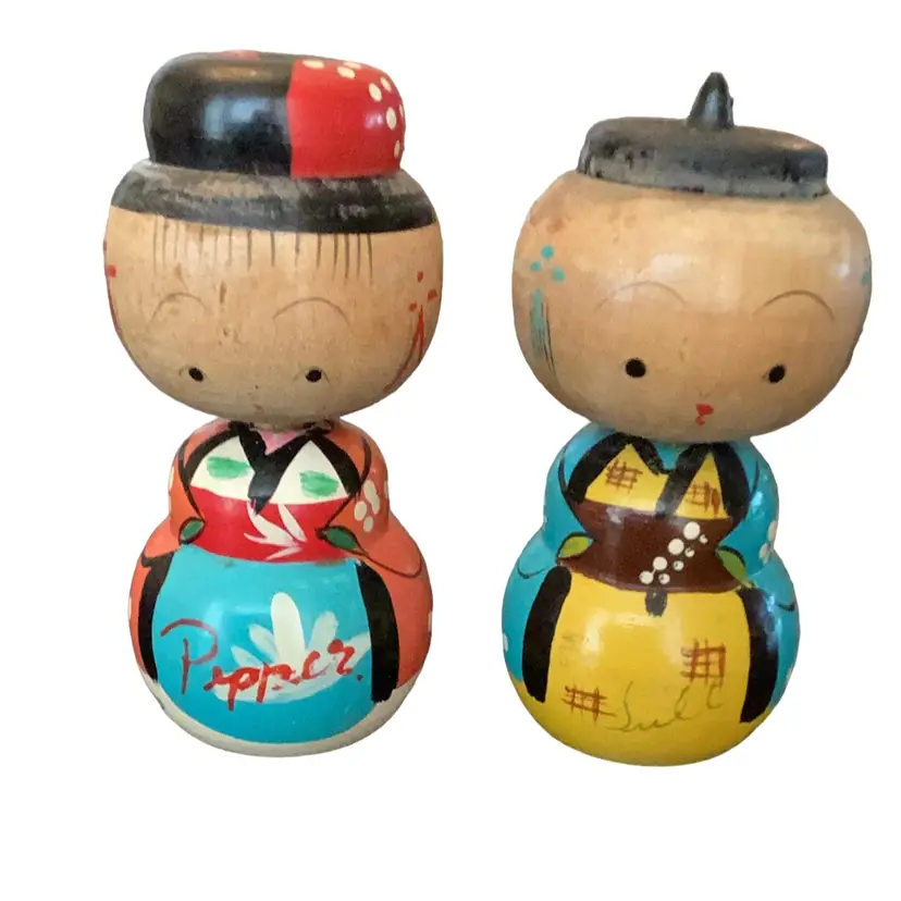 Vintage Japanese Wooden Kokeshi Bobblehead Salt And Pepper Shakers With Screw Top Hats