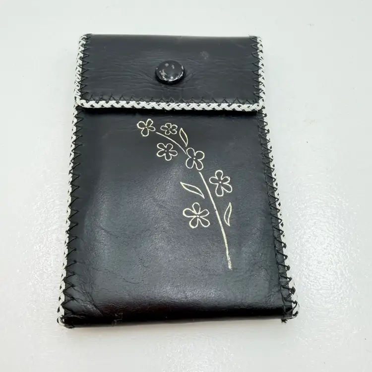Black And White Small Cowhide Vintage Wallet With Floral Design