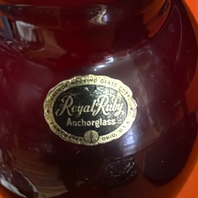 Anchorglass Ruby Vase