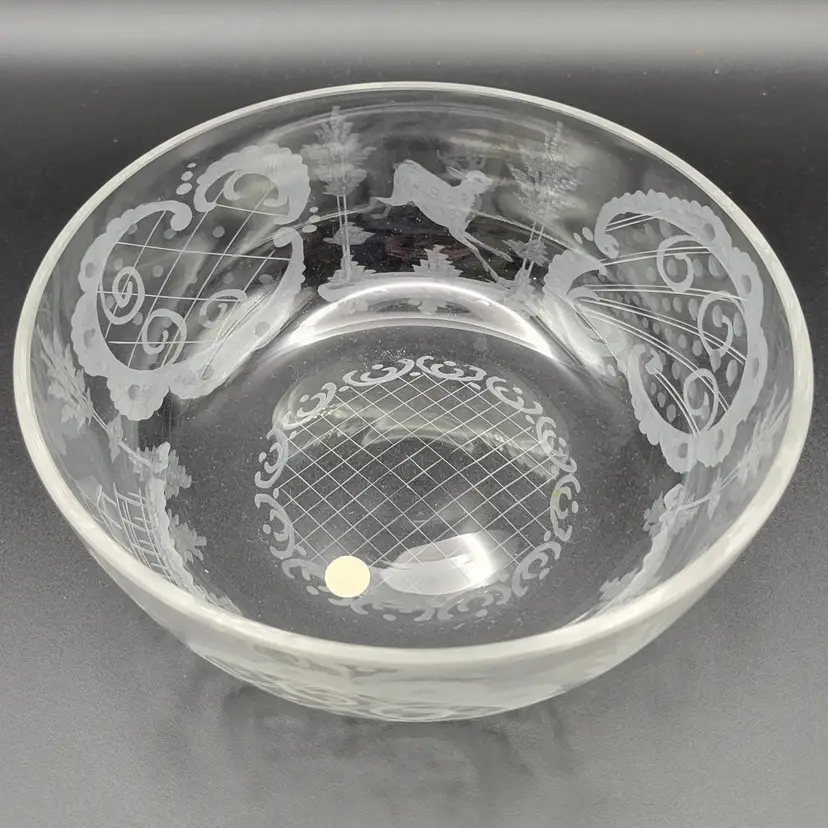 #01 Vintage Etched Clear Glass Bowl