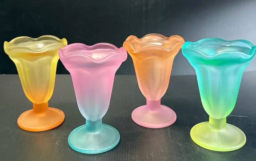 Libbey Ka-Dinks Pastel Ombre Sundae Parfait Glasses Set 4 Frosted Vintage
