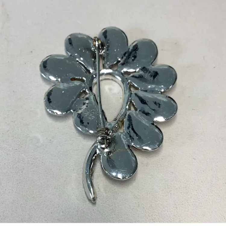 Rhinestone & Shell Brooch 2” Beautiful Condition