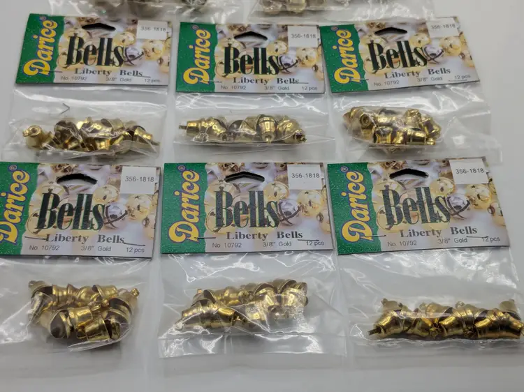 Vintage Christmas Gold Jingle Bells Lot of 8 NOS