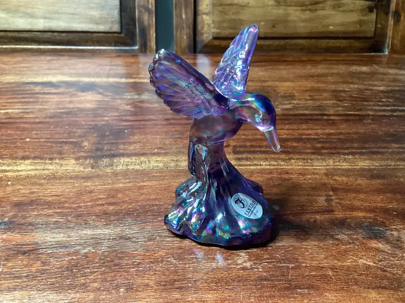 3156-Vintage Fenton Purple Iridescent Hummingbird, 4.5x3x3”