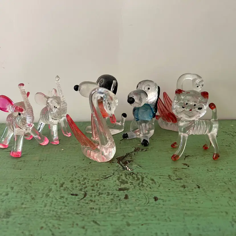 Vintage Lot (7) Lucite Animal Figurines Carnival Prizes. Swans, Snoopy, Elephant, Cat