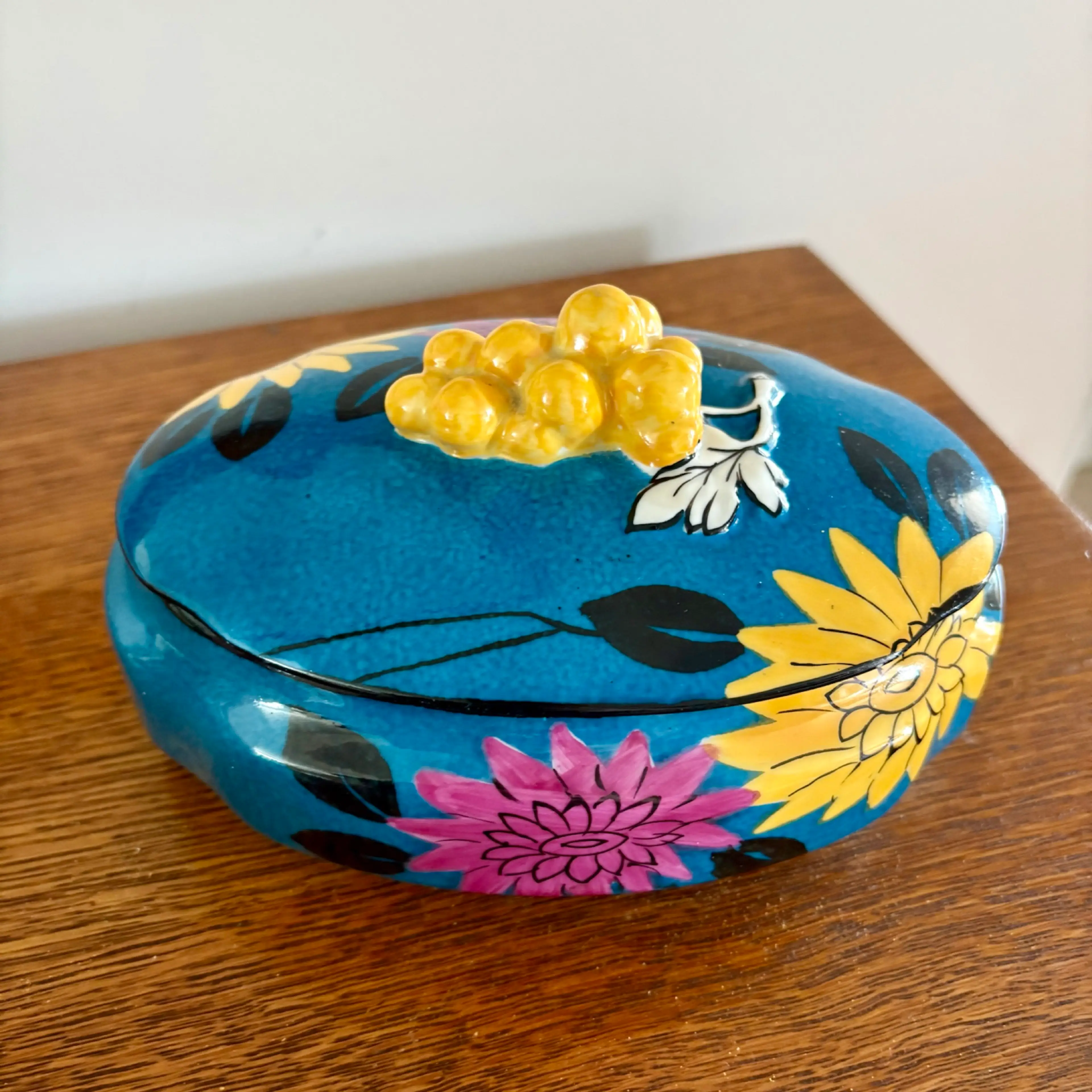 Image 2 of 7