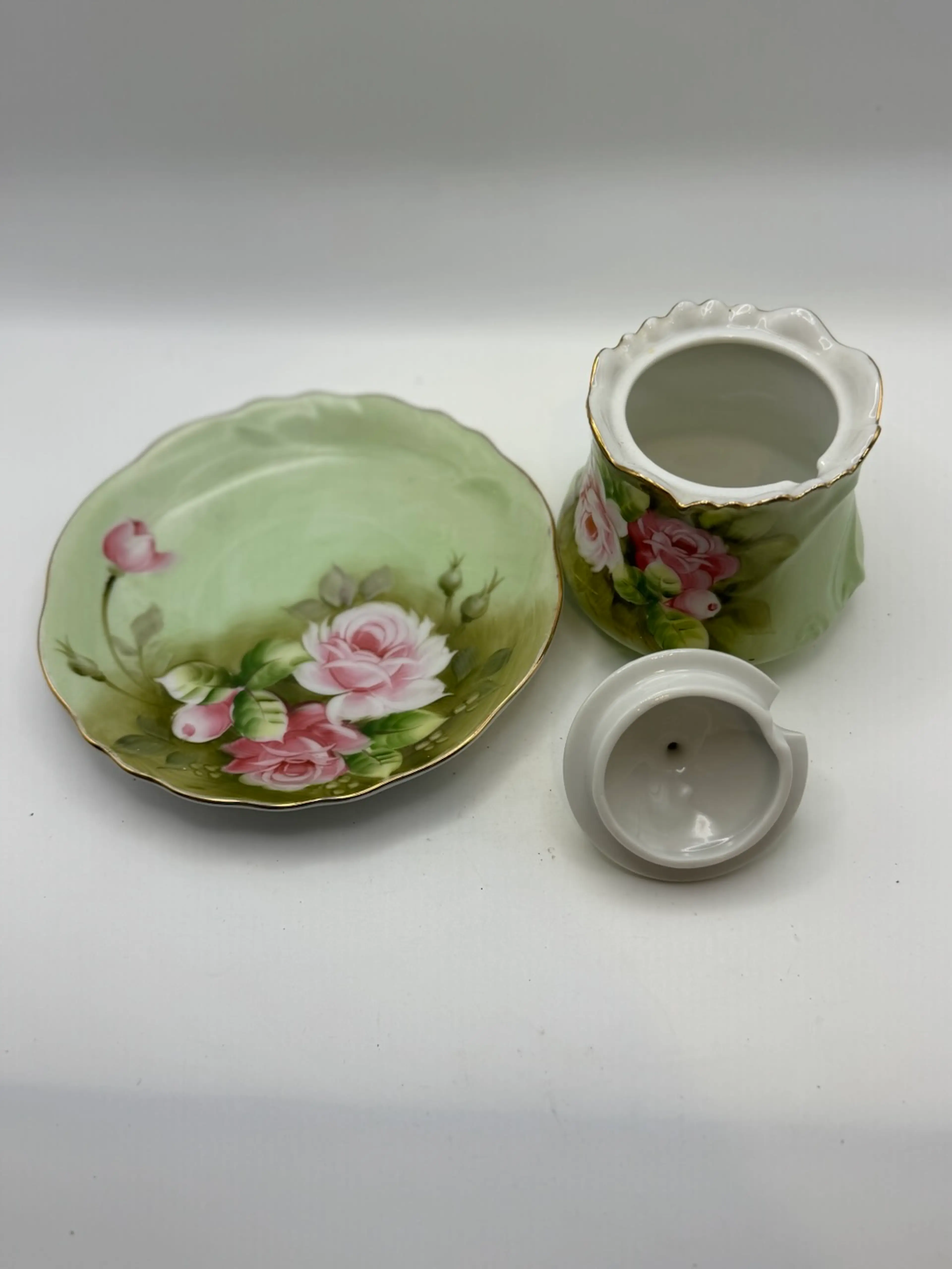 Image 4 of 8