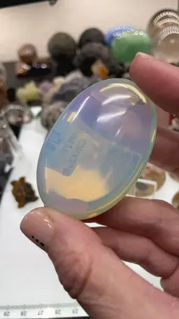 OPALITE PALM STONE 002