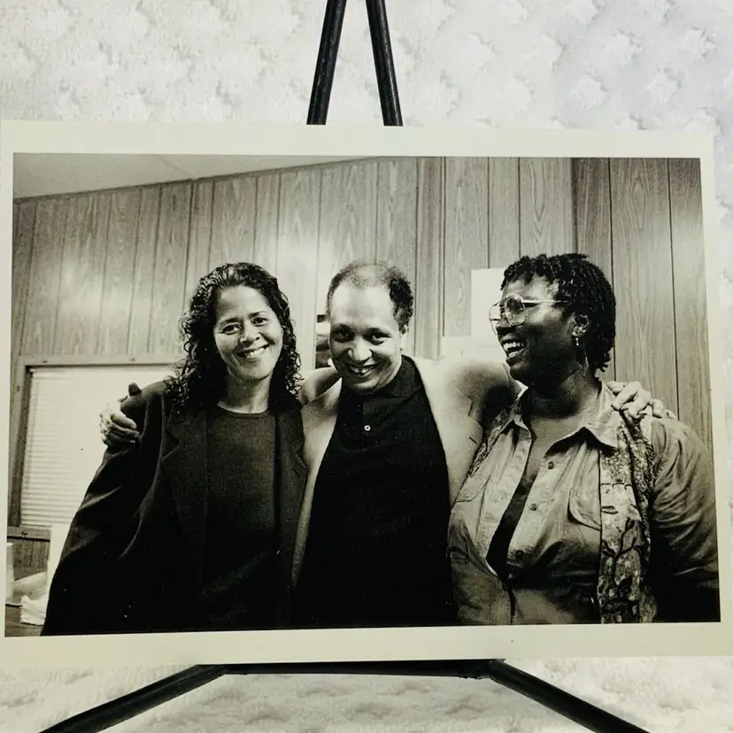 Vintage Postcard Black Writers
PHOTOGRAPHS BY JILL KREMENTZ
ANNA DEVEARE SMITH, WALTER MOSLEY, and GLORIA NAYLOR, New York, N.Y., July 28, 1994
Playwright and actor Anna Deveare Smith (b. 1950), mystery writer and novelist Walter Mosley (b. 1952), and novelist Gloria Naylor (b. 1950) are pictured here at the 1994 "Spoken Word" series held on Central Park's SummerStage.
POMEGRANATE