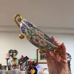 Porcelain Hand Painted Footed Teacup Round 7.5”