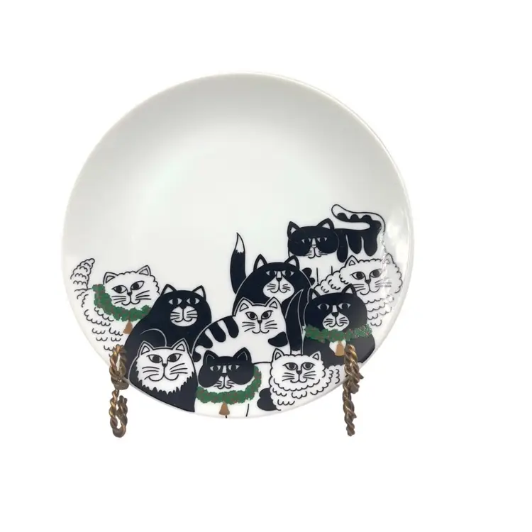 2 CHRISTMAS PLATES
 CAT FRIENDS IN WREATHS