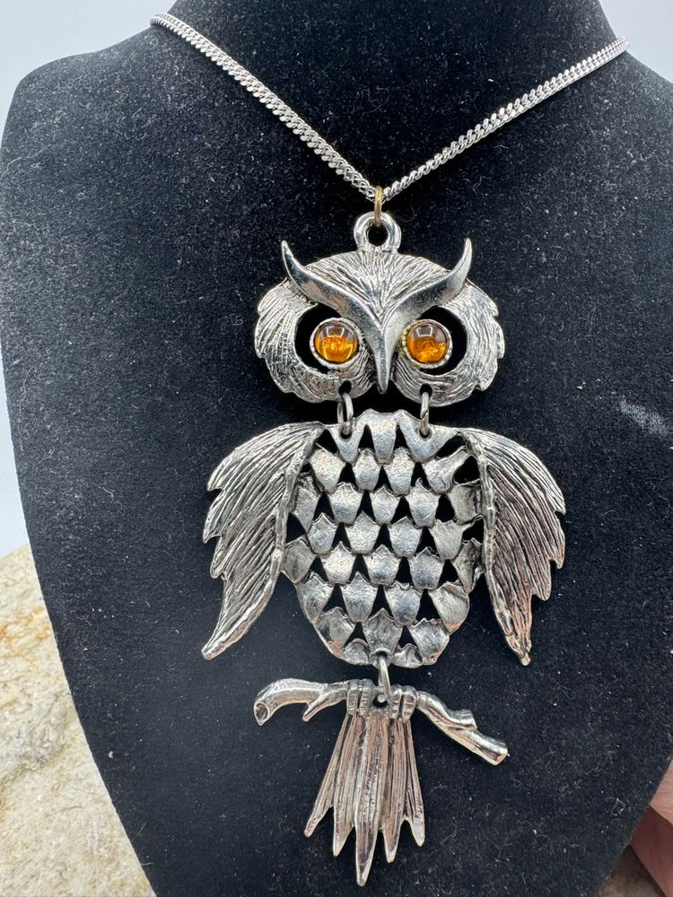 Vintage 1970’s Large Articulated Owl Necklace 4 1/2” Pendant & 20” Chain