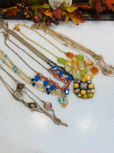 Name Brand Costume Jewelry Bargains - Just In Time For The Holidays! 