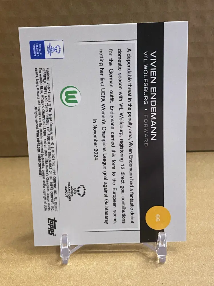 2024/25 Topps Chrome Vivien Endemann Aqua 143/199