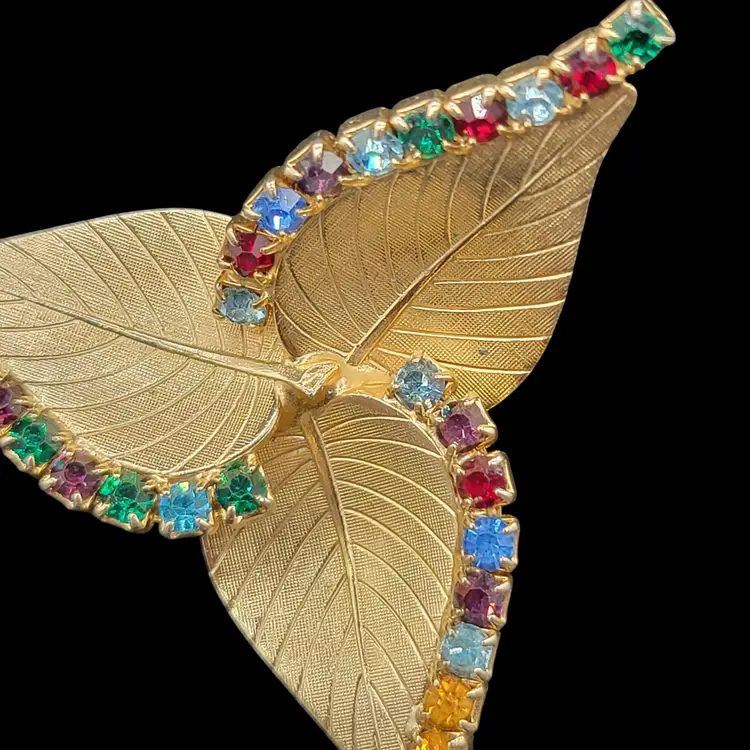 Gold Tone Textured Three Leaf Brooch Edged With Colorful Rhinestones Riveted Back Vintage