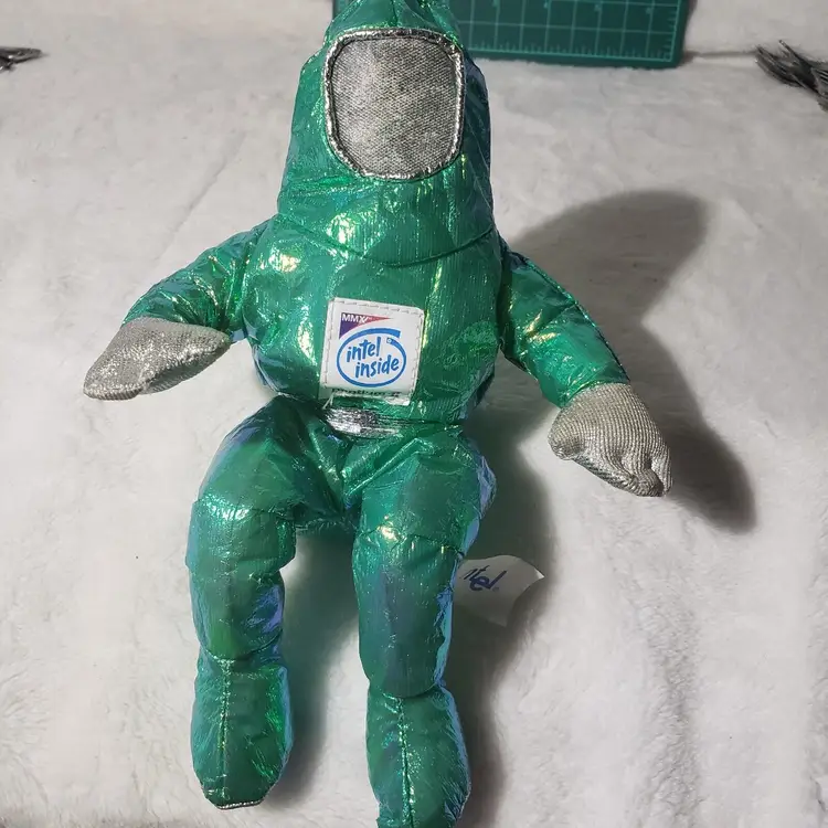 VTG 1997 INTEL INSIDE PEMMX PENTIUM II SPACEMAN Green METALLIC PLUSH 8”BEANIE