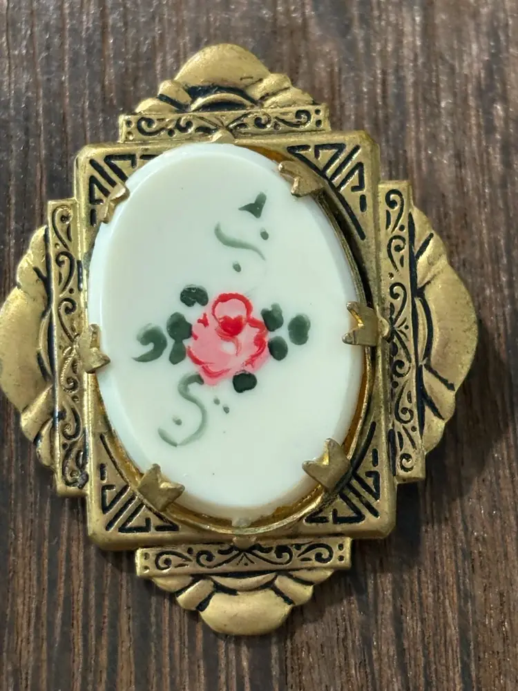 Vintage Gold Toned With Porcelain Brooch Approximately 1 1/2”