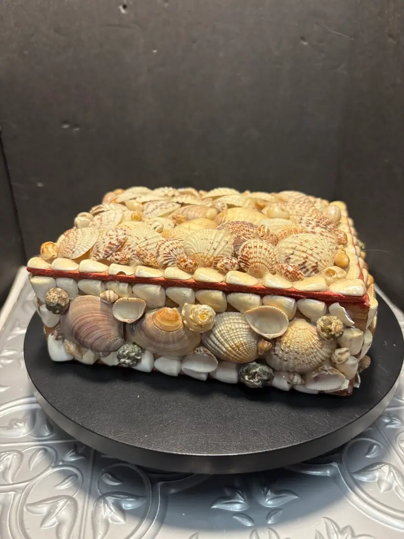 Vintage Seashells Jewelry/trinket Box