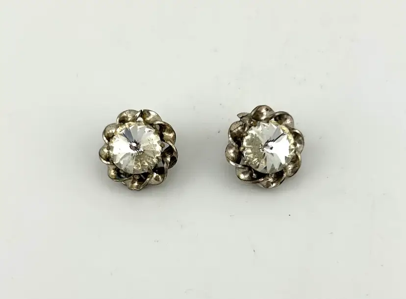 Vintage Silver Tone Austrian Clip-on Earrings .75β