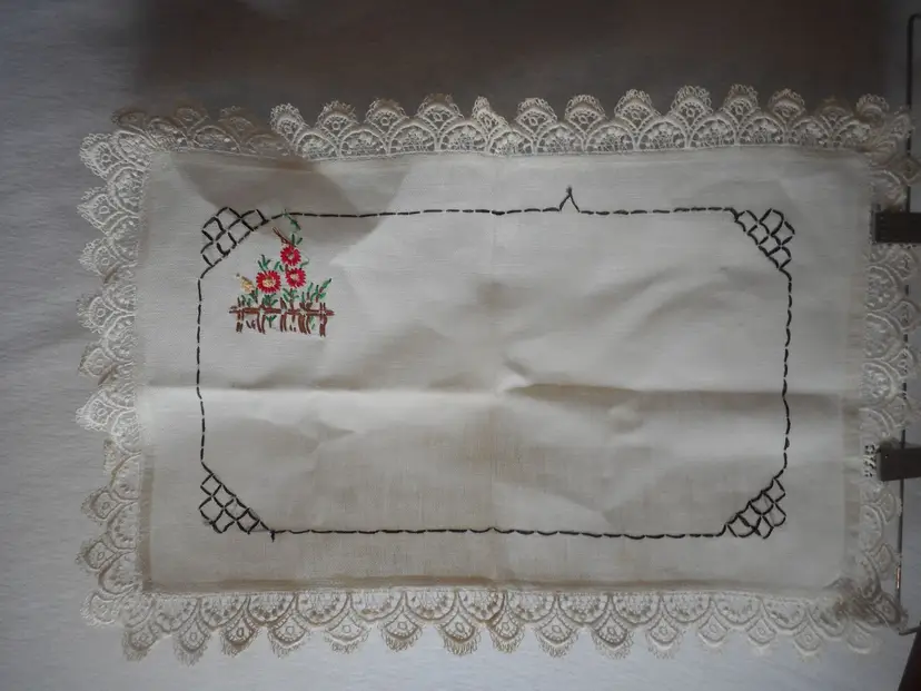 Vintage red black floral handmade embroidered Lace Dresser scarf runner