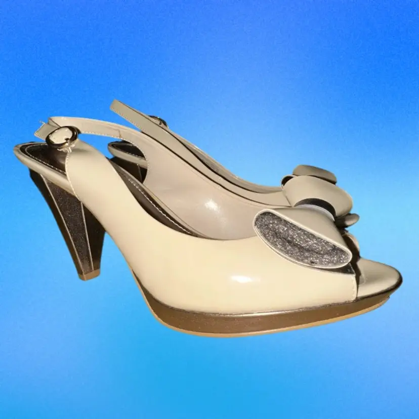 Anne Klein AK “Akelong” Women’s  Tan Faux Leather Peep Toe Shoe NIB Sz 9.5M